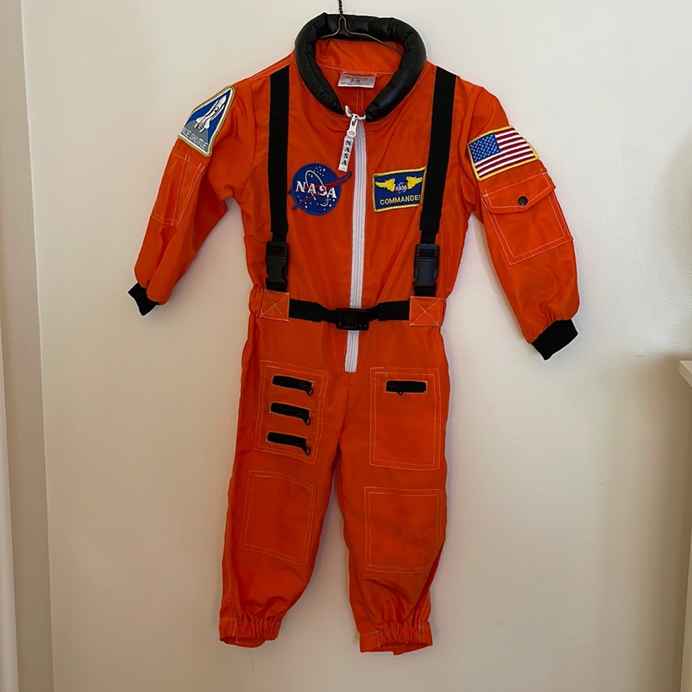 NASA Astronaut Halloween Costume by Aeromax, Child Size 2-3 excellent condition